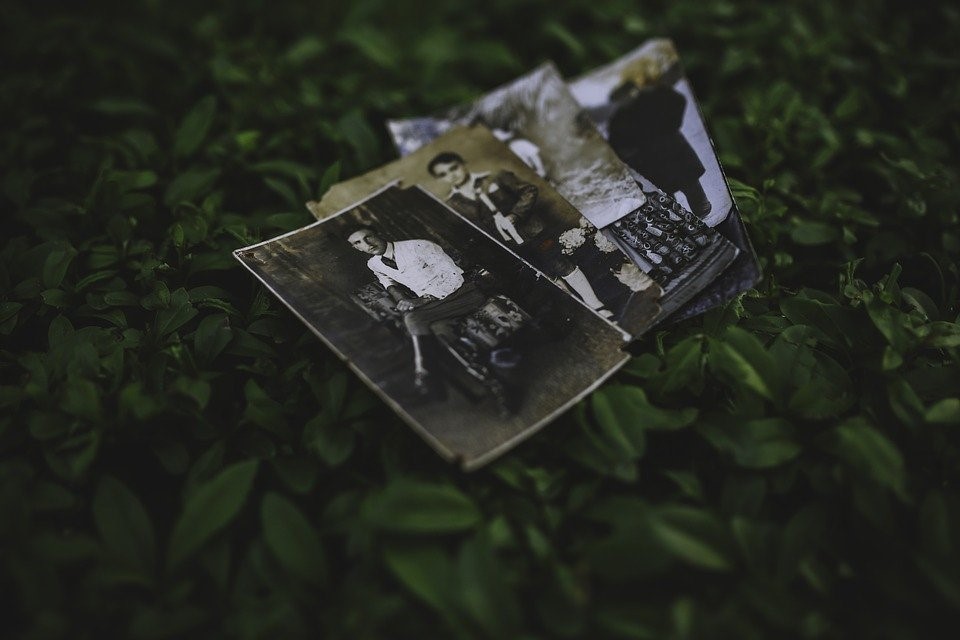 7 Gifts for Someone in a Memory Care Home